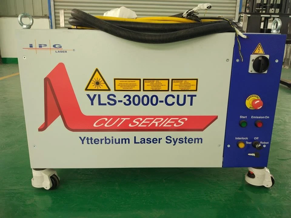 Fiber laser source Fiber laser source